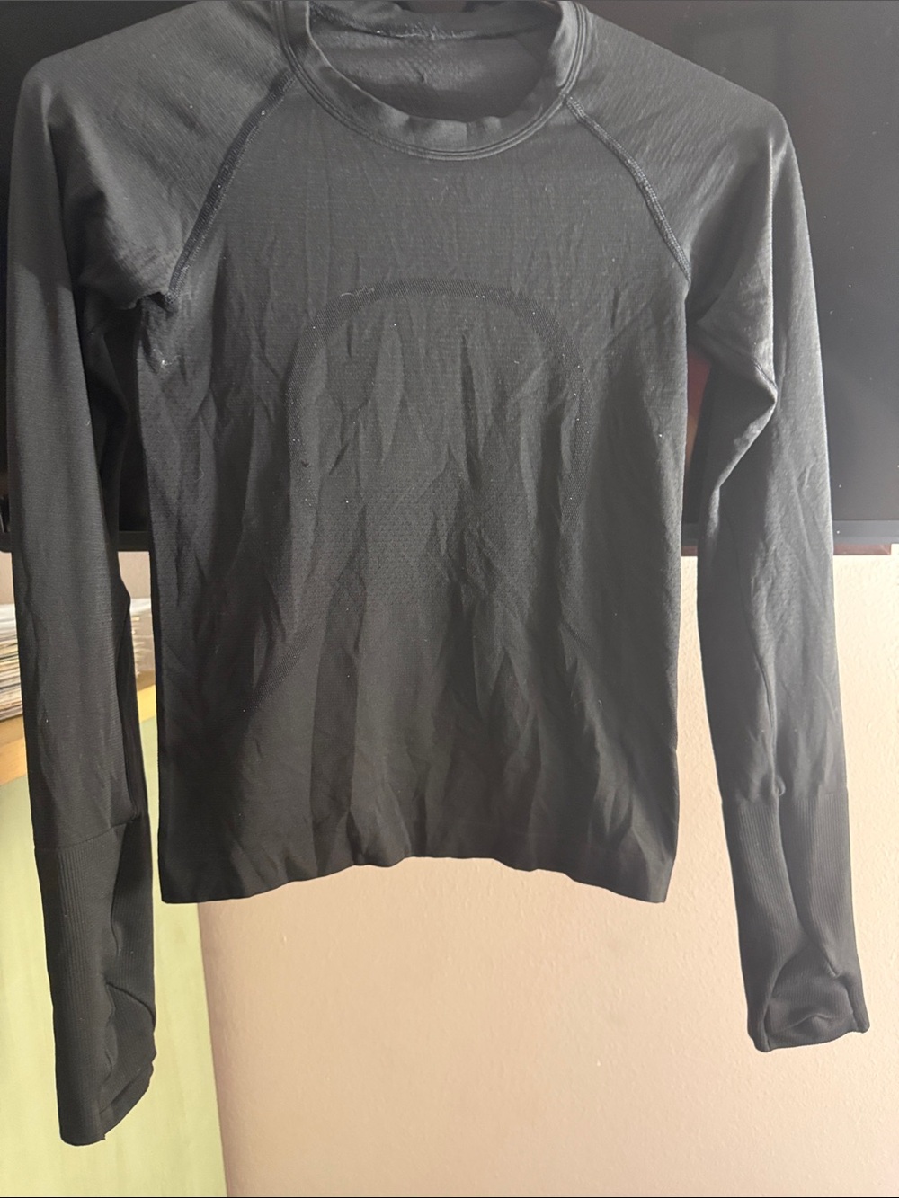 lululemon athletica Black Long-Sleeve Performance Tee